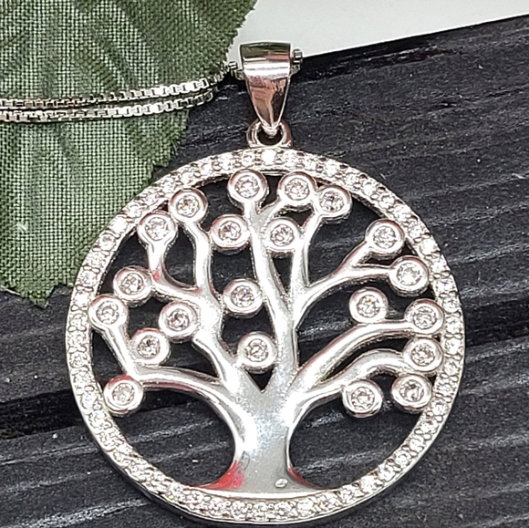 🌿Tree of life pendant & chain. - Picture 1 of 2